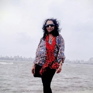 Meet your Posher, Suhasini